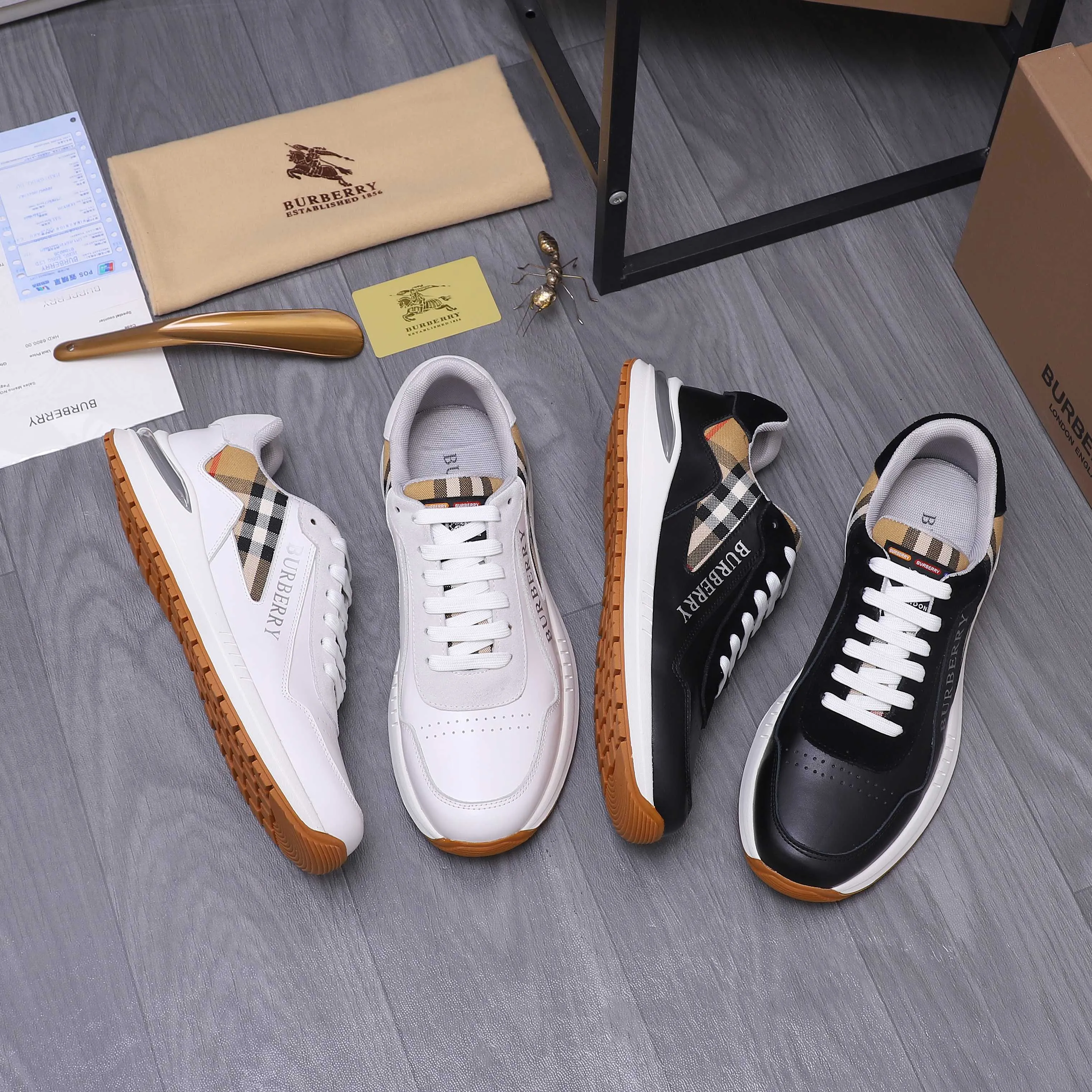 Men's shoes 💰442 Product trademark: Burberry "Burberry" casual shoes Regular size: 38-44 Product material: Selected cowhide stitching upper Breathable mesh lining Rubber outsole